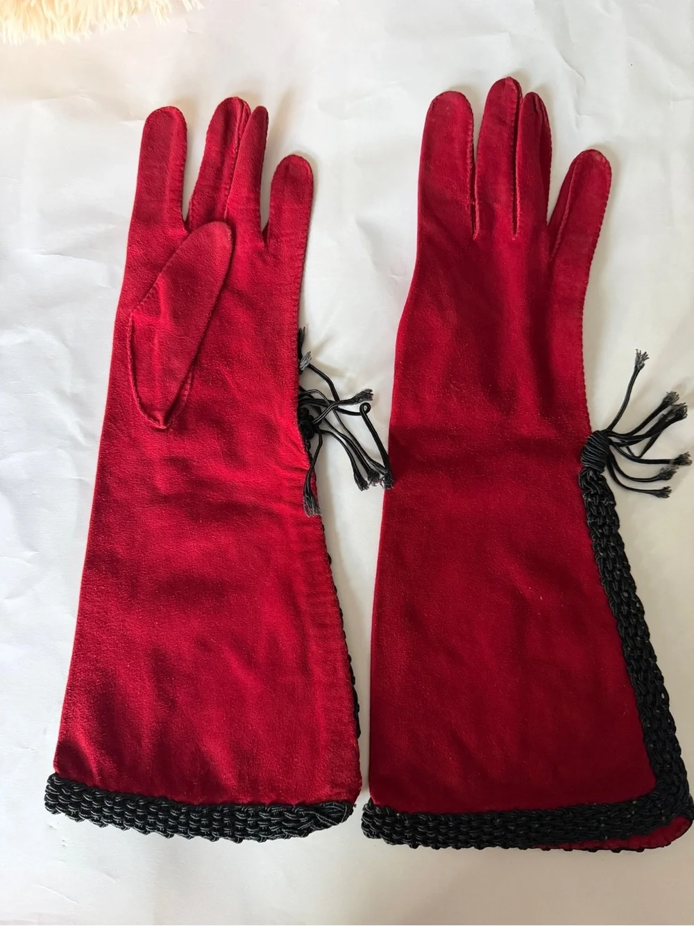 **VINTAGE** Women’s Red Suede Elbow Length Gloves